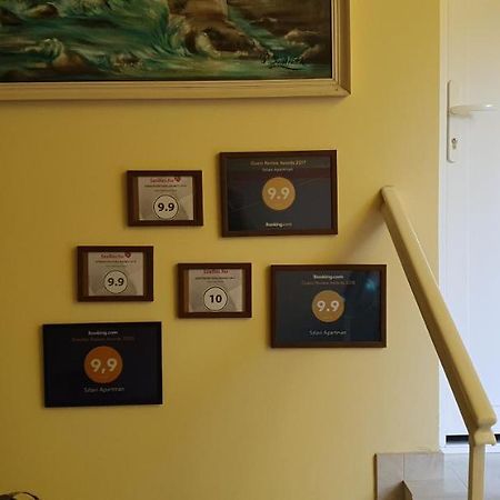 Szlavi Apartman Байя Екстериор снимка