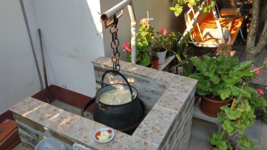 Szlavi Apartman Байя Екстериор снимка